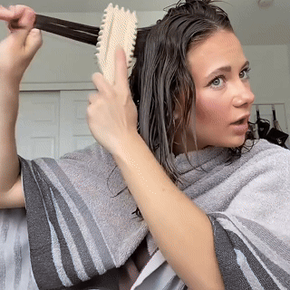 Brosse Spéciale pour Démêler et Définir les Boucles Define Hair - Clube Boss